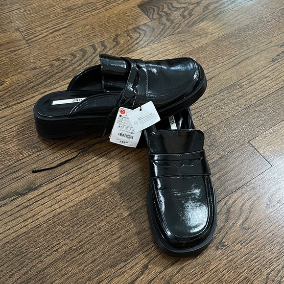 Zara Shoes - NWT Zara Women’s Loafer Slide On Shiny Black Mules Size 10/41